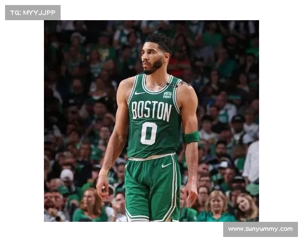 NBA历史首位年薪球员塔图姆续约：均薪，未来几年薪资创纪录(塔图姆顶薪)